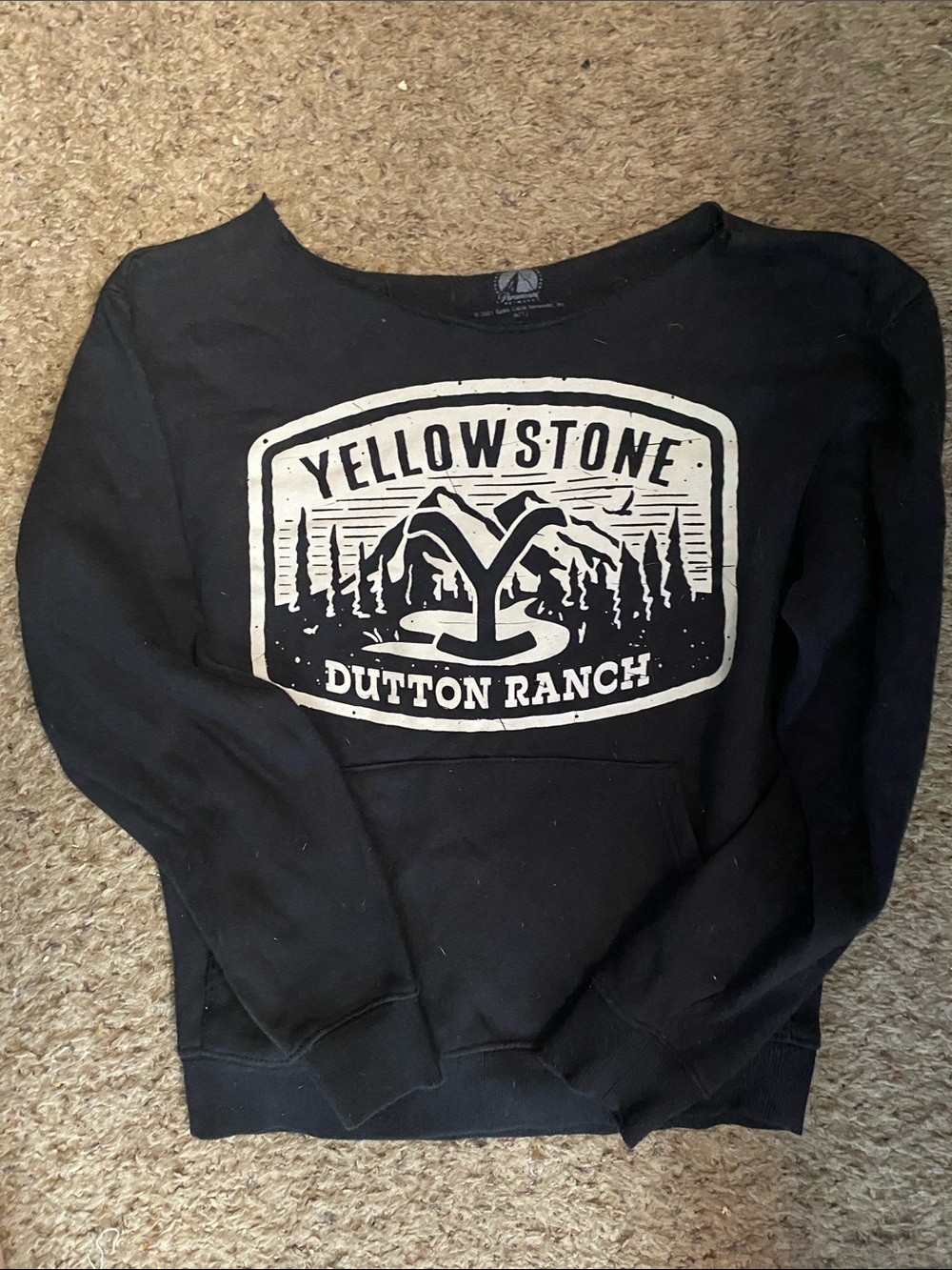 Yellowstone Dutton Ranch Black Crewneck Pullover